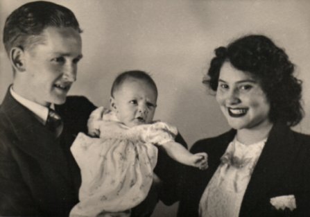 Robert and Una Bull with baby Jennifer