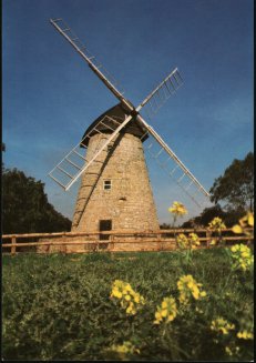 windmill3.jpg (20061 bytes)